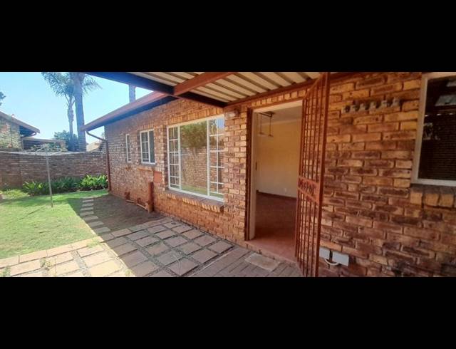 2 BEDROOM PROPERTY TO RENT IN AMBERFIELD